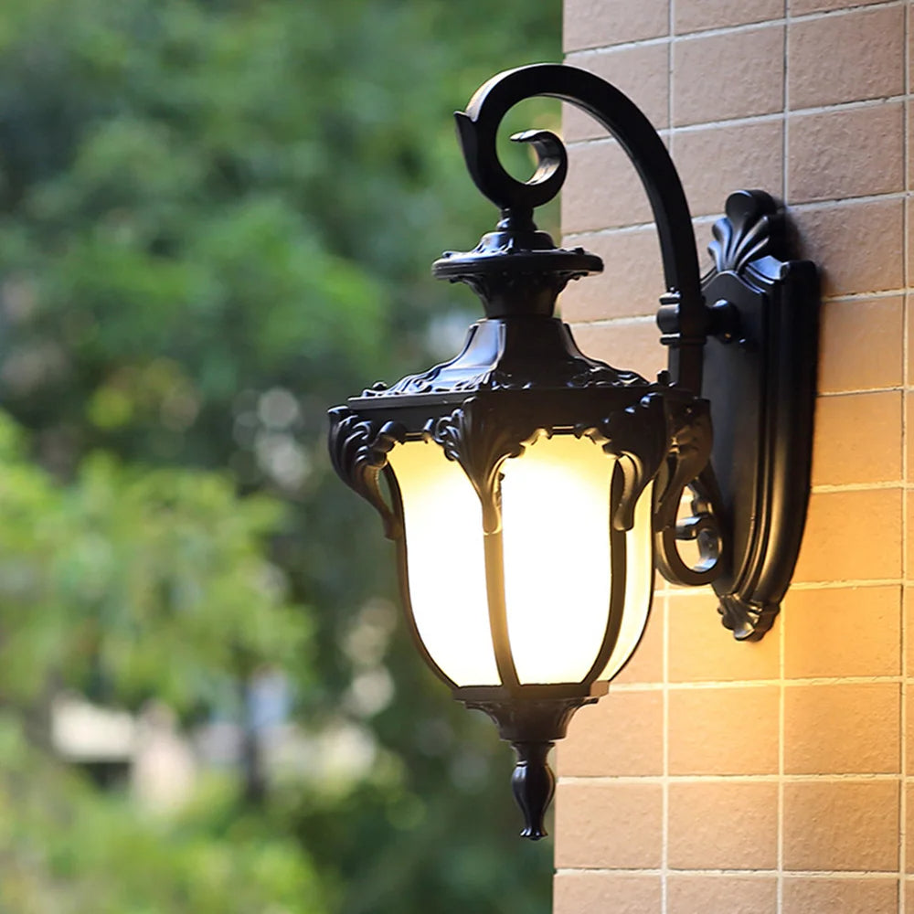 Victorian Outdoor Wall Light | Cast Iron Lantern Design