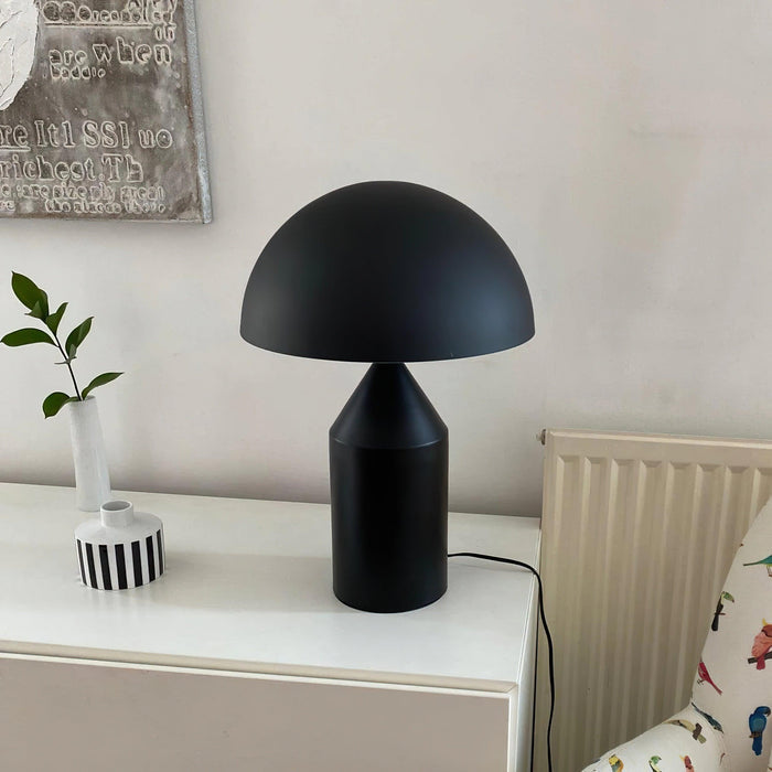 Geometric Modern Table Lamp – Italian-Inspired Minimalist Metal Light for Elegant Interiors