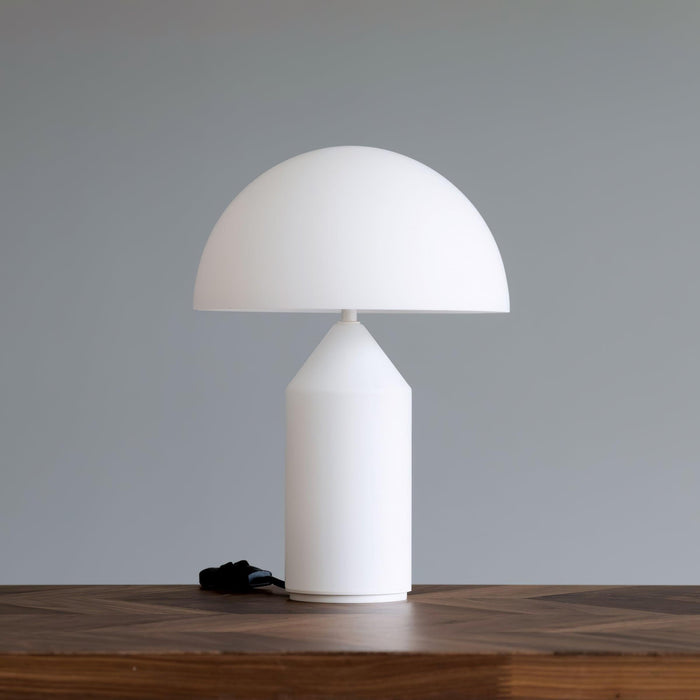 Geometric Modern Table Lamp – Italian-Inspired Minimalist Metal Light for Elegant Interiors