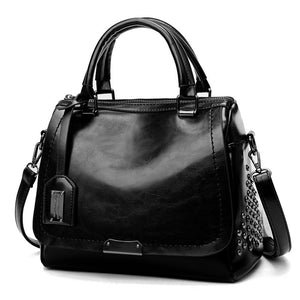 Elegant Soft Leather Shoulder Bag for Women – Versatile Everyday Handbag