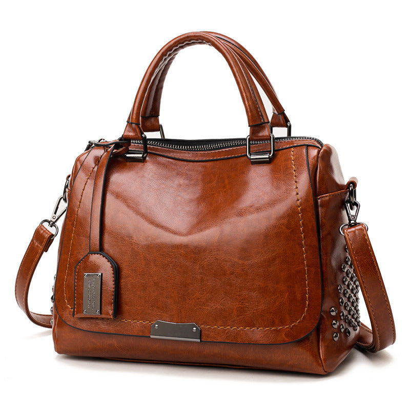 Elegant Soft Leather Shoulder Bag for Women – Versatile Everyday Handbag