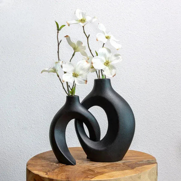 FloréWeave – Artistic Flower Vase with Woven Design for Elegant Flower Arrangements