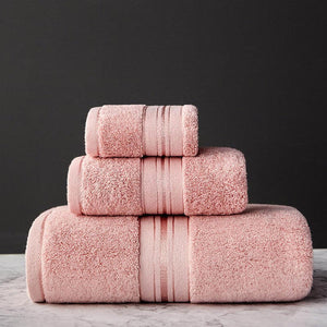 LuxorLoom – 100% Egyptian Cotton Towels with Ultimate Softness and Absorbency