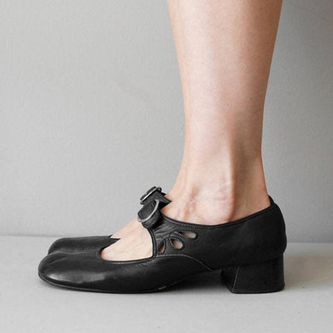 Beatrice | Vintage Shoes with a Rounded Toe