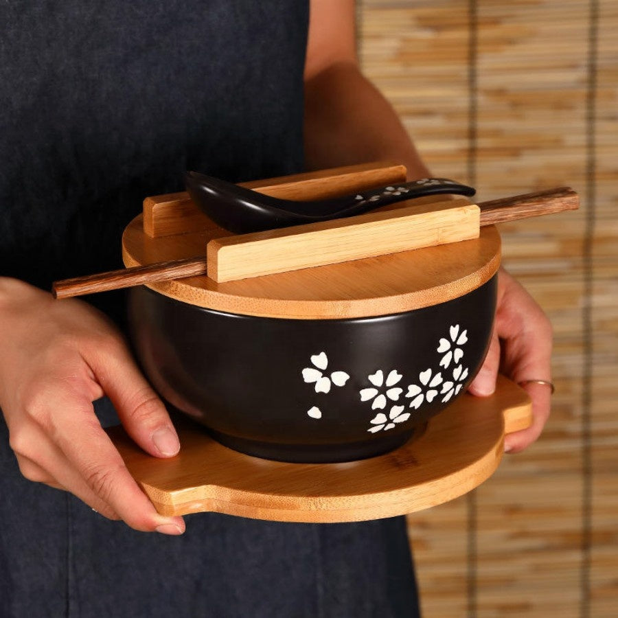 Japanese Handpainted Ramen Bowl Set
