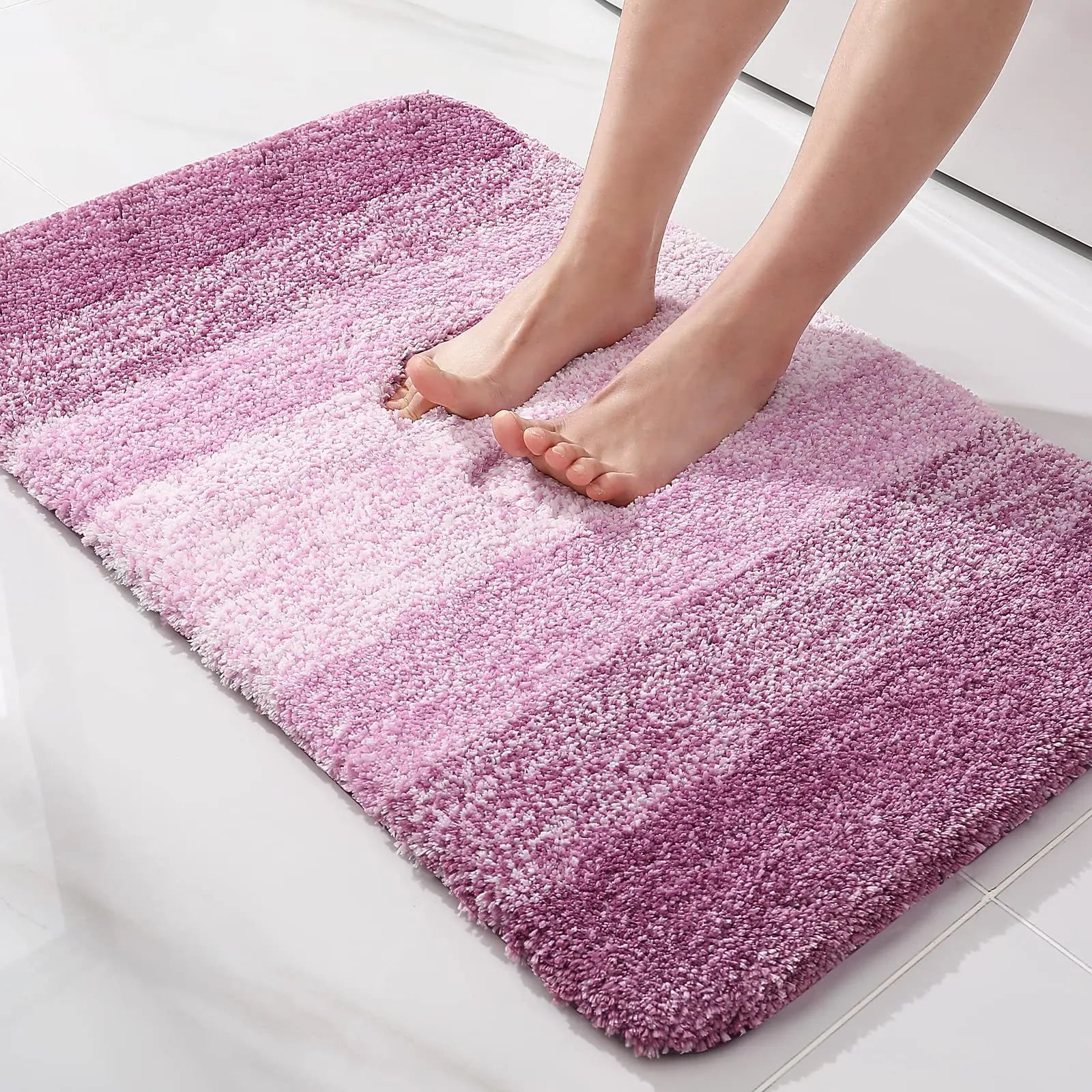 Super Absorbent Anti-Slip Bath Mat – Quick Drying Bathroom Rug for Dry Feet