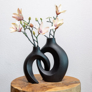 FloréWeave – Artistic Flower Vase with Woven Design for Elegant Flower Arrangements