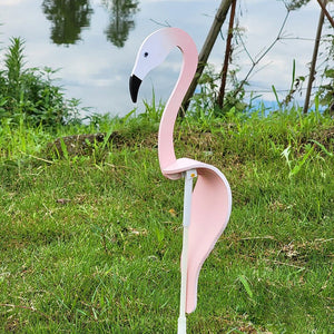 Whirling Bird Decoration for a Charming Garden