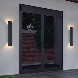 Weatherproof Aluminum Outdoor Wall Light – Modern LED Landscape Lighting for Gardens and Facades