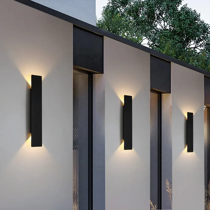 Weatherproof Aluminum Outdoor Wall Light – Modern LED Landscape Lighting for Gardens and Facades