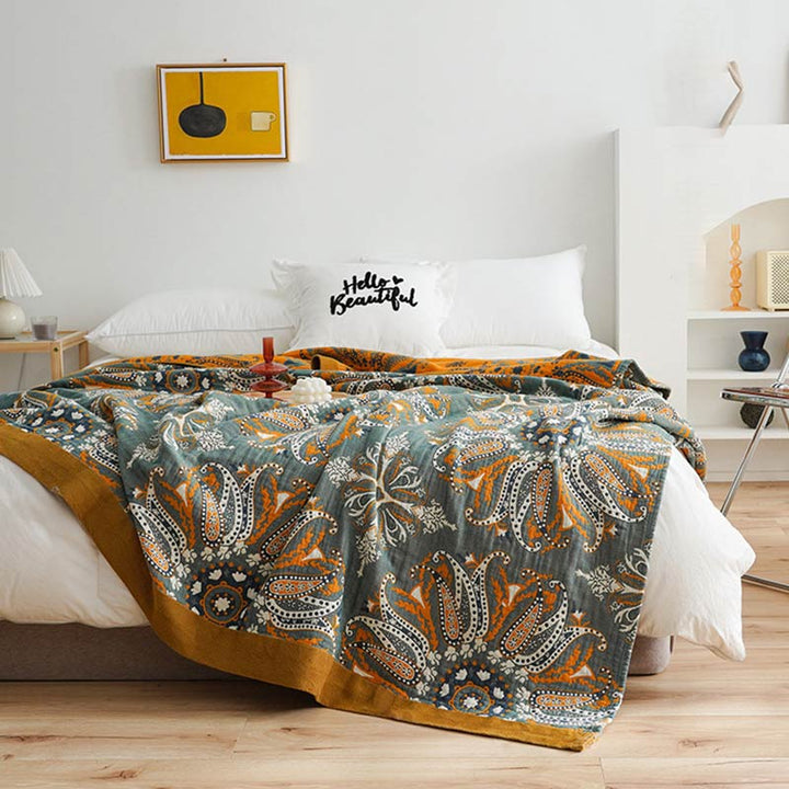 Double-Sided Floral Cotton Quilt – Organic Fabric in Dark Cyan, Soft and Breathable for Year-Round Comfort