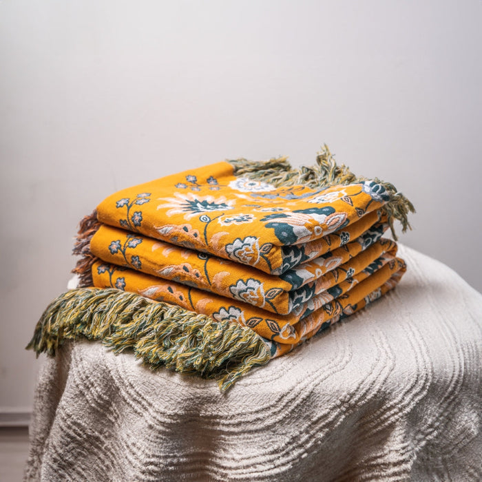 Reversible Nordic Floral Throw Blanket – Stylish Scandinavian Home Blanket in 100% Cotton