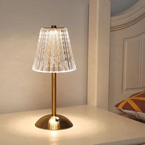 CrystalGlow – Luxury Table Lamp with Refined Crystal Elegance