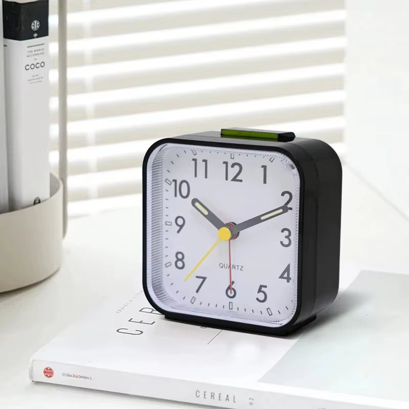 Silent & Peaceful Alarm Clock – Non-Ticking, Gentle Wake-Up Light, Snooze Function